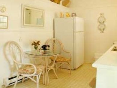 ONE BEDROOM BEACH  CONDO One Level Walk steps to Gulf Water